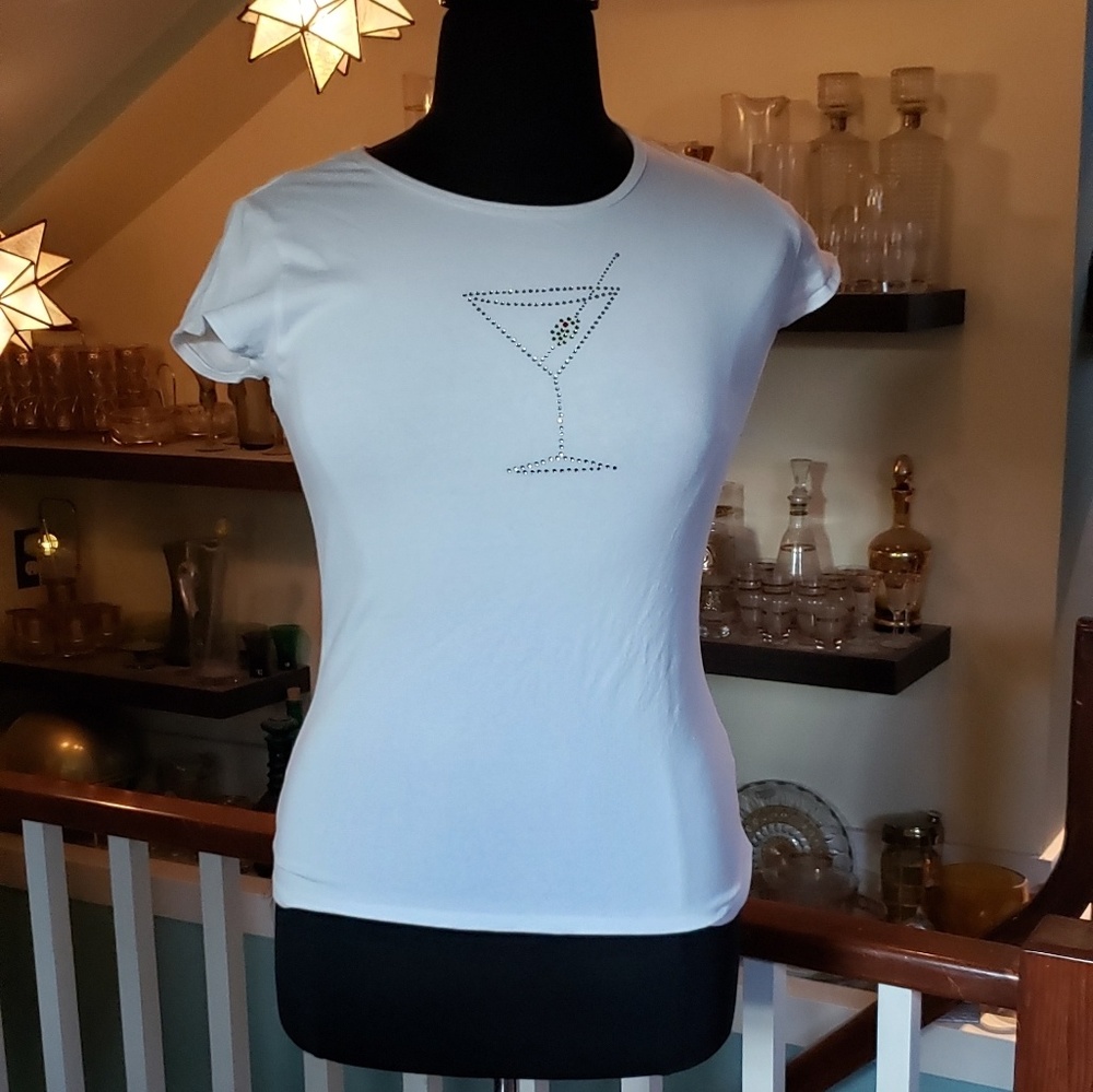 Lawrence Womens White Martini Applique t-shirt